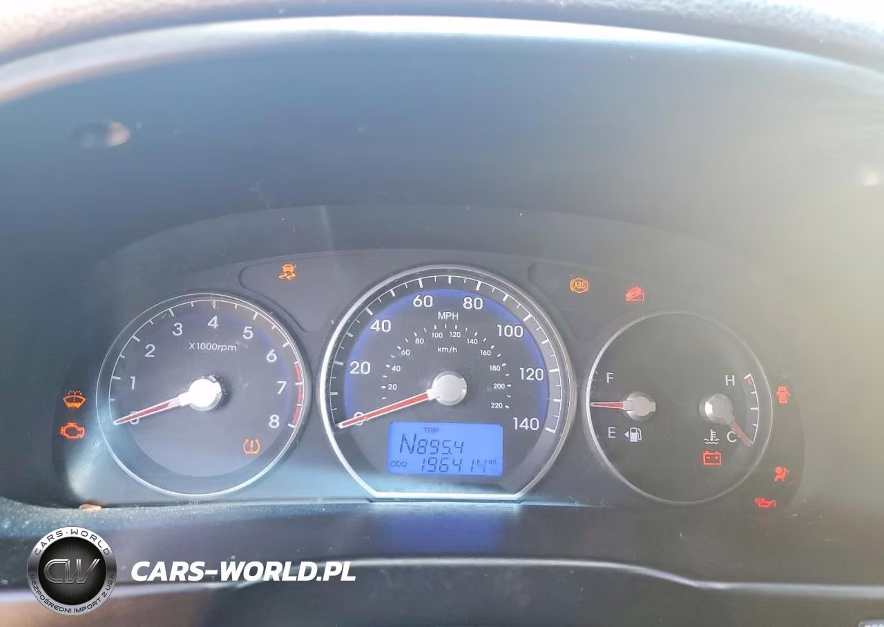 2012 Hyundai Santa Fe Gls VIN:5XYZG3AB3CG139753 - 9