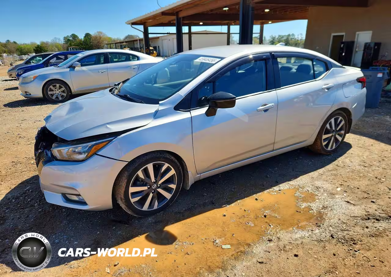 2020 Nissan Versa Sr