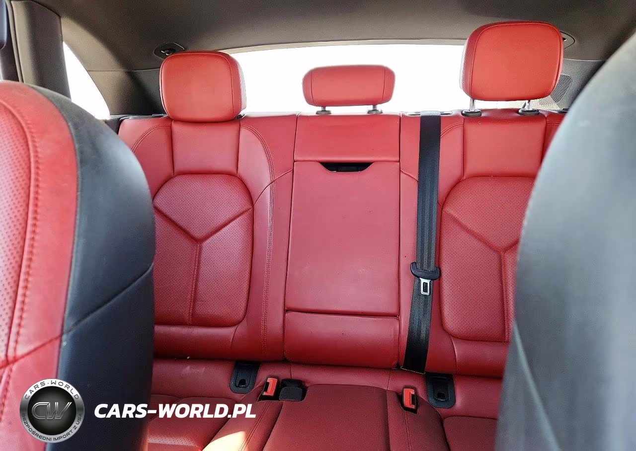 2018 Porsche Macan VIN:WP1AA2A57JLB20318 - 10