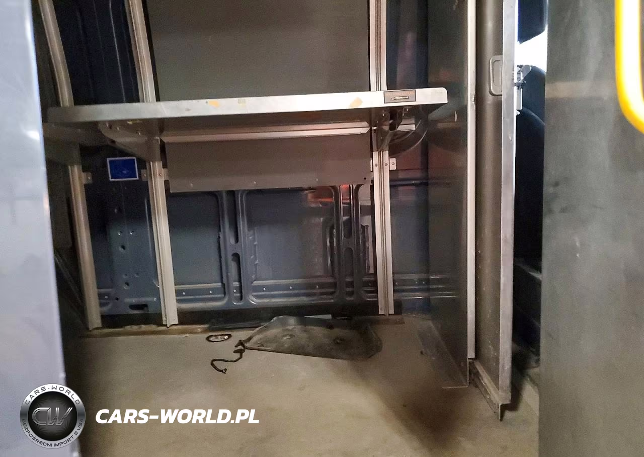2019 Mercedes Benz Sprinter 2500 VIN:WD4PF0CD7KP101368 - 11