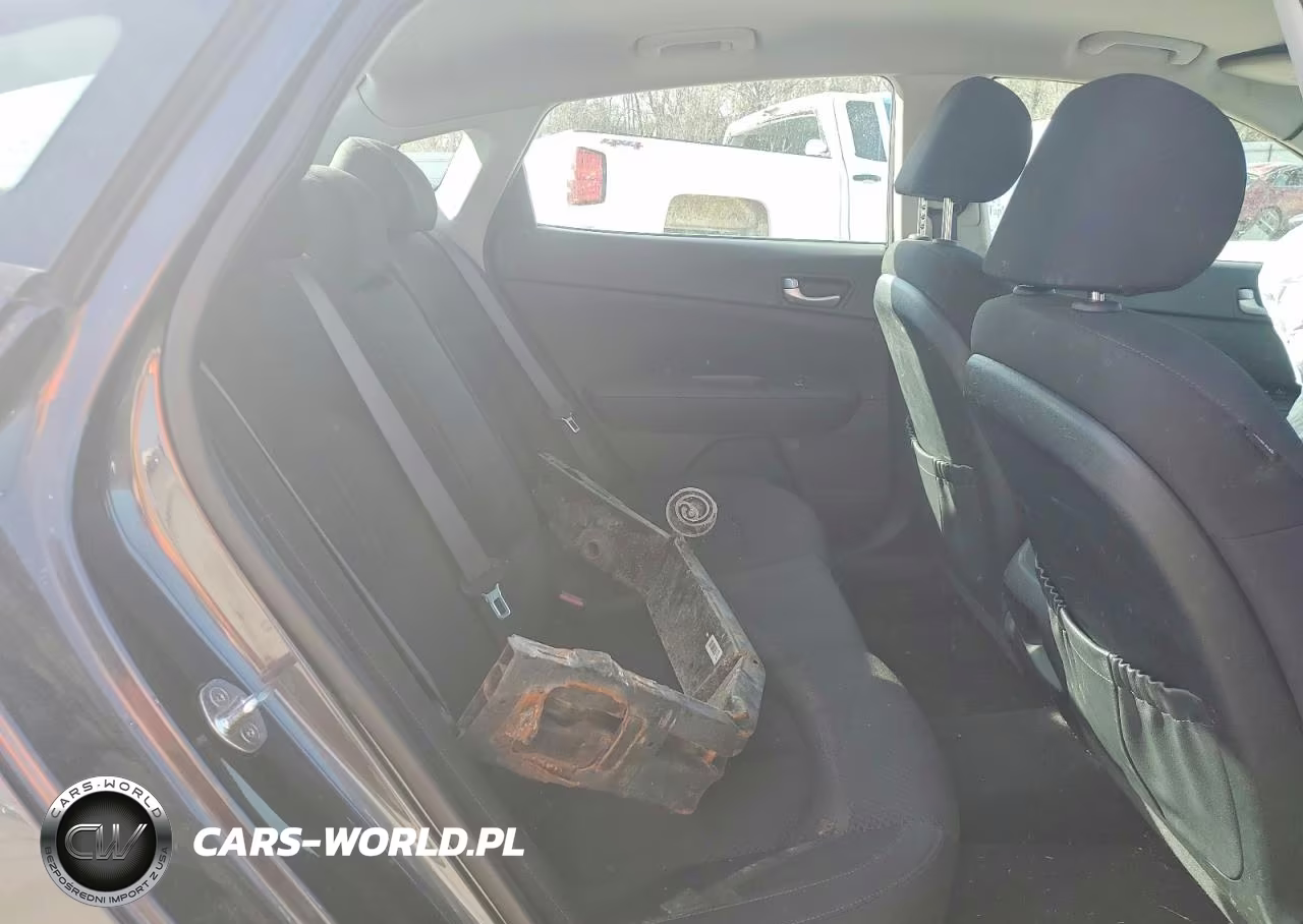 2018 Kia Optima Lx VIN:KNAGT4L33J5217062 - 10