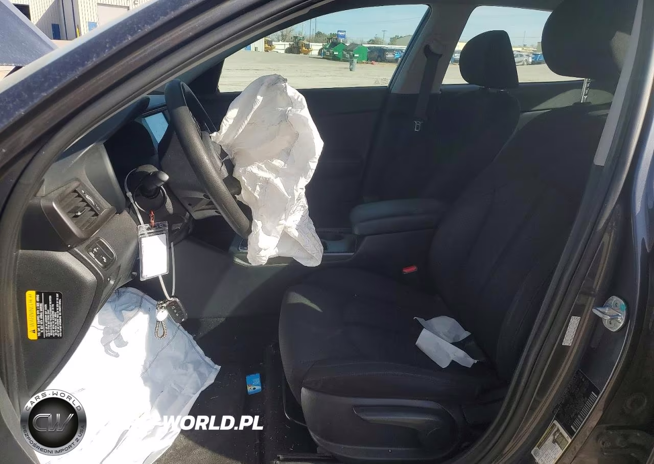 2018 Kia Optima Lx VIN:KNAGT4L33J5217062 - 7