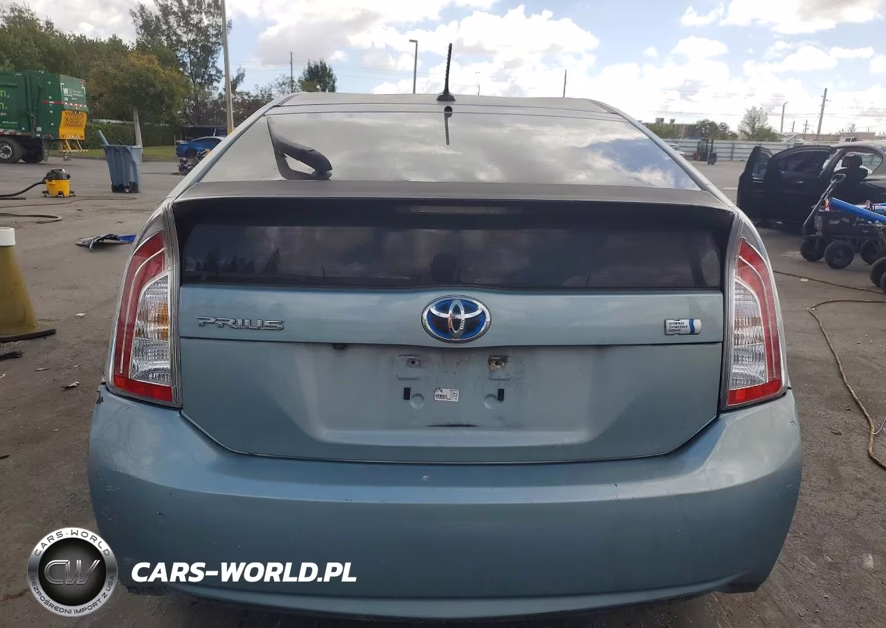 2014 Toyota Prius Four VIN:JTDKN3DU4E1785598 - 6