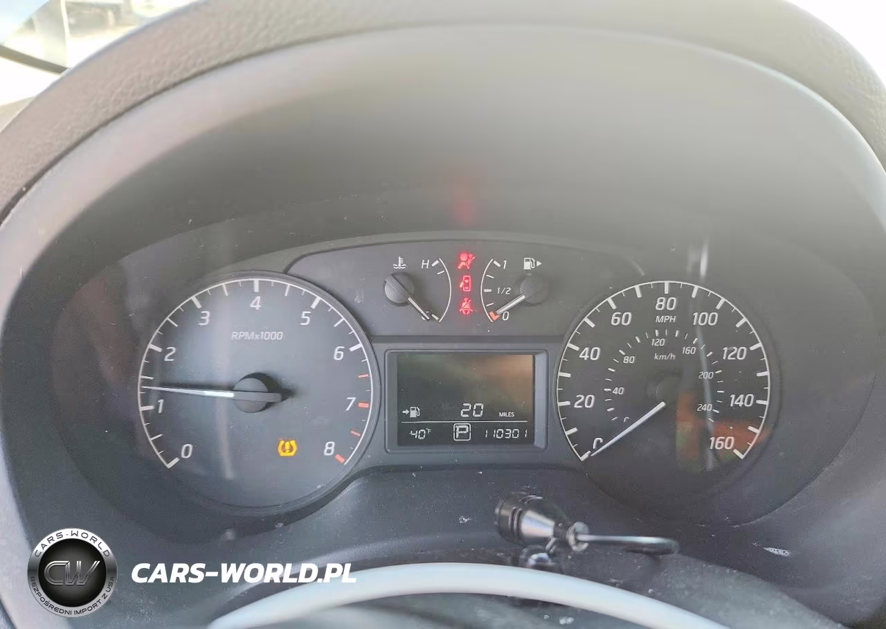 2015 Nissan Sentra S VIN:3N1AB7AP6FY273173 - 9