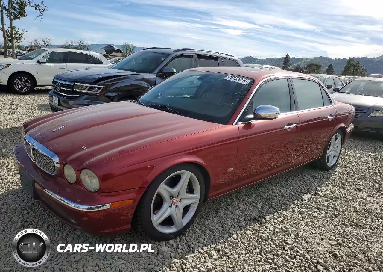 2007 Jaguar Super V8