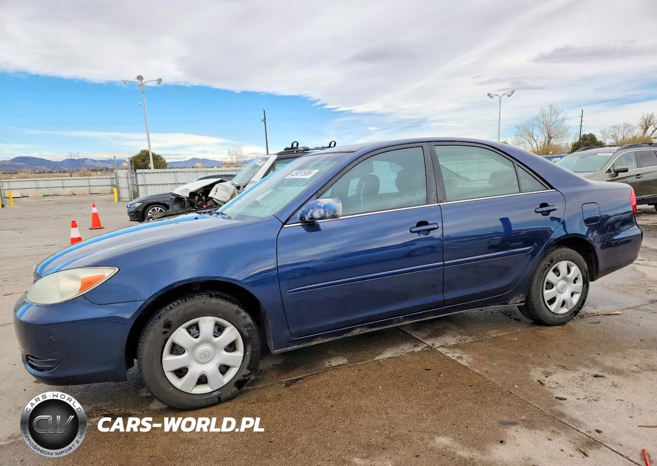 2004 Toyota Camry Le