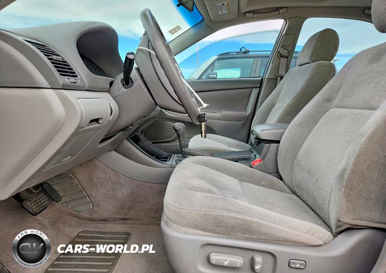 2004 Toyota Camry Le VIN:4T1BE32K34U354177 - 7
