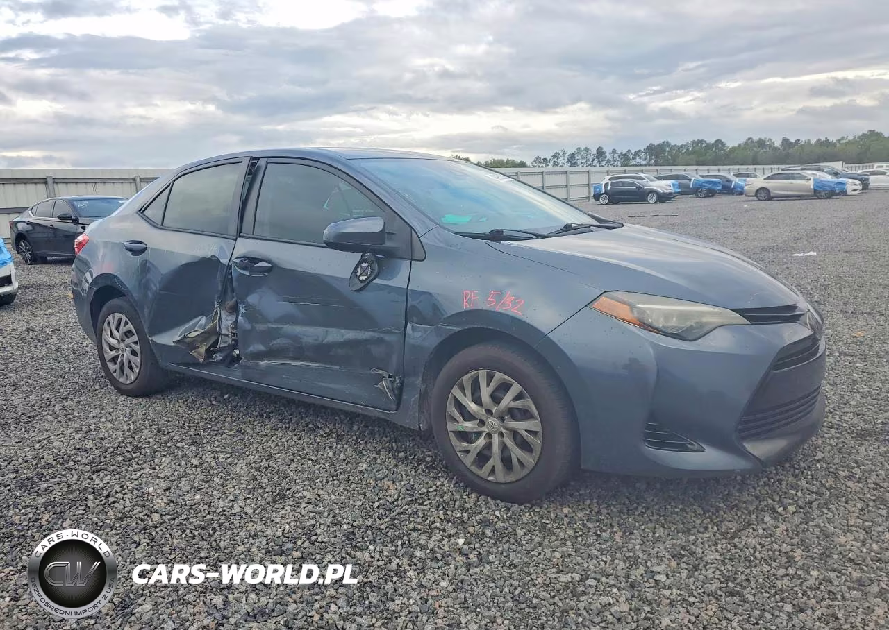 2019 Toyota Corolla Le VIN:2T1BURHE6KC135476 - 4