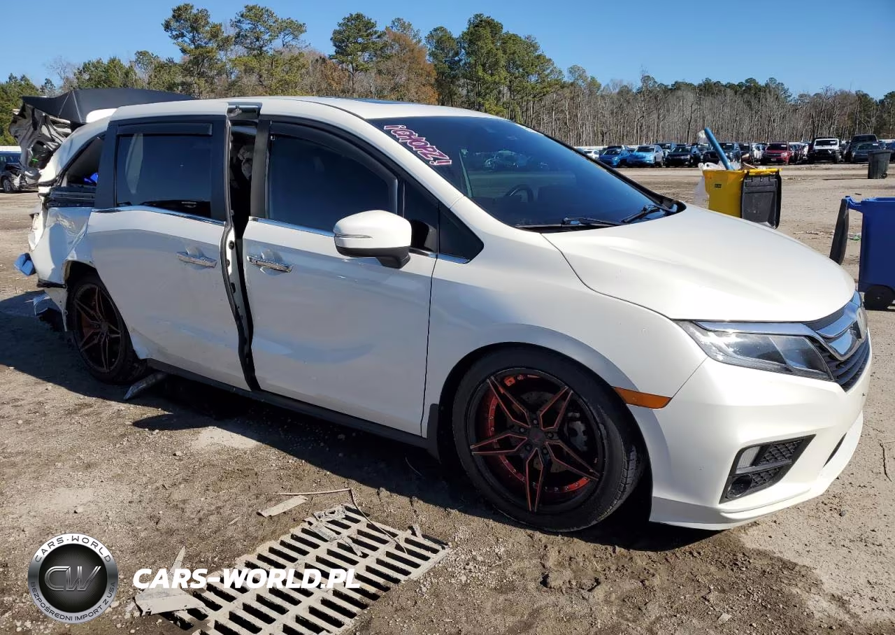2018 Honda Odyssey Exl VIN:5FNRL6H72JB025553 - 4