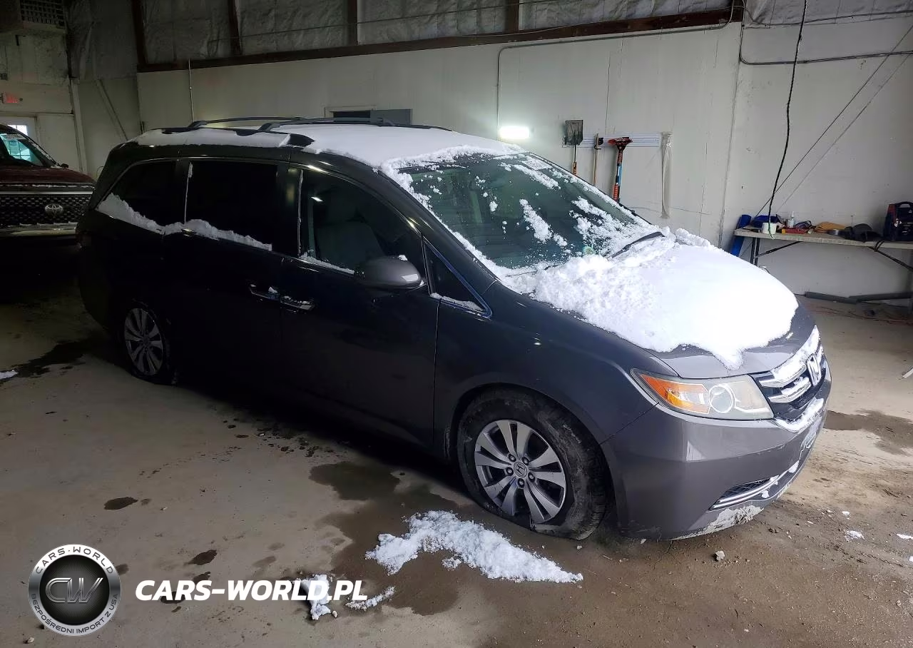 2017 Honda Odyssey VIN:5FNRL5H30HB009000 - 4