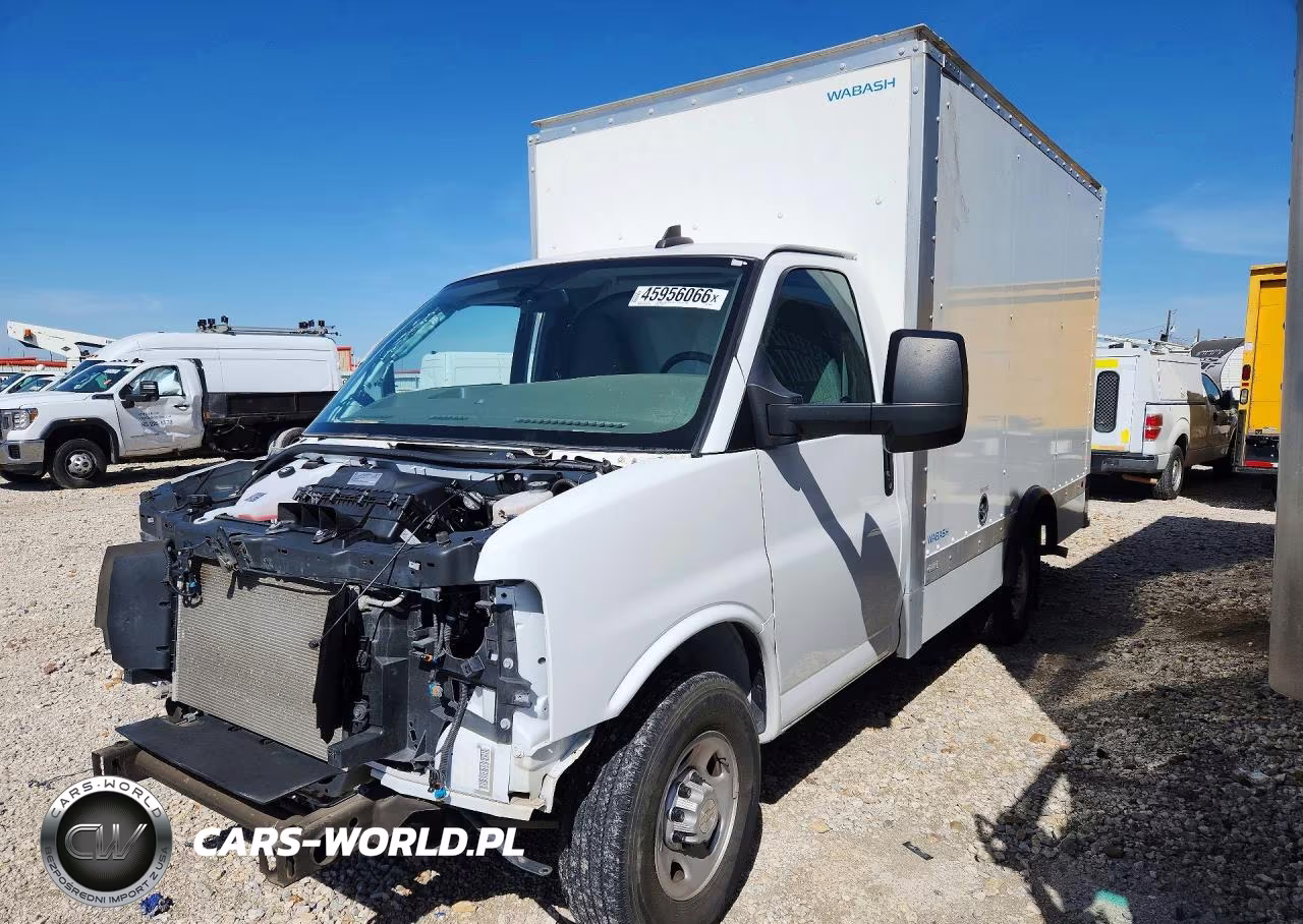 2023 Chevrolet Express G3500 Box Truck
