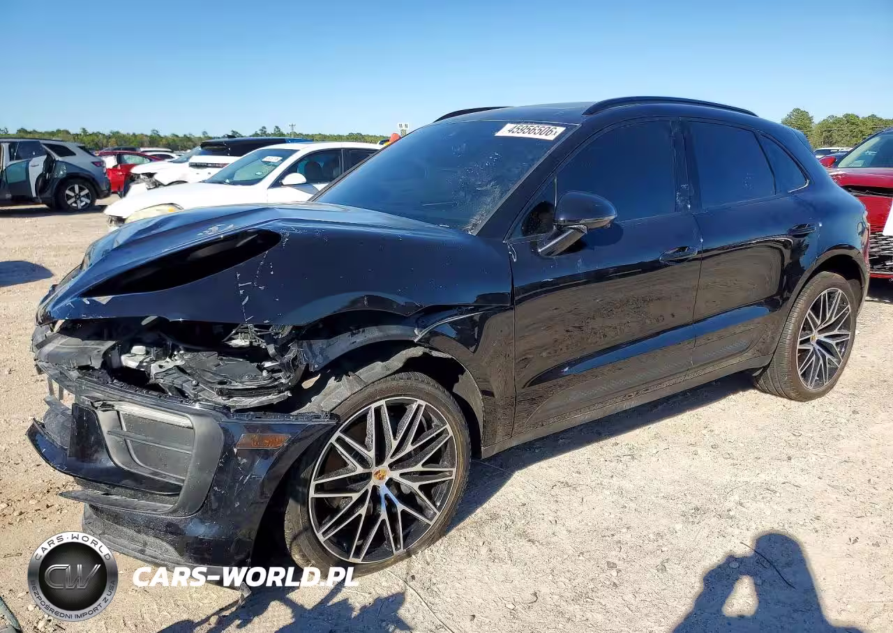 2025 Porsche Macan Base