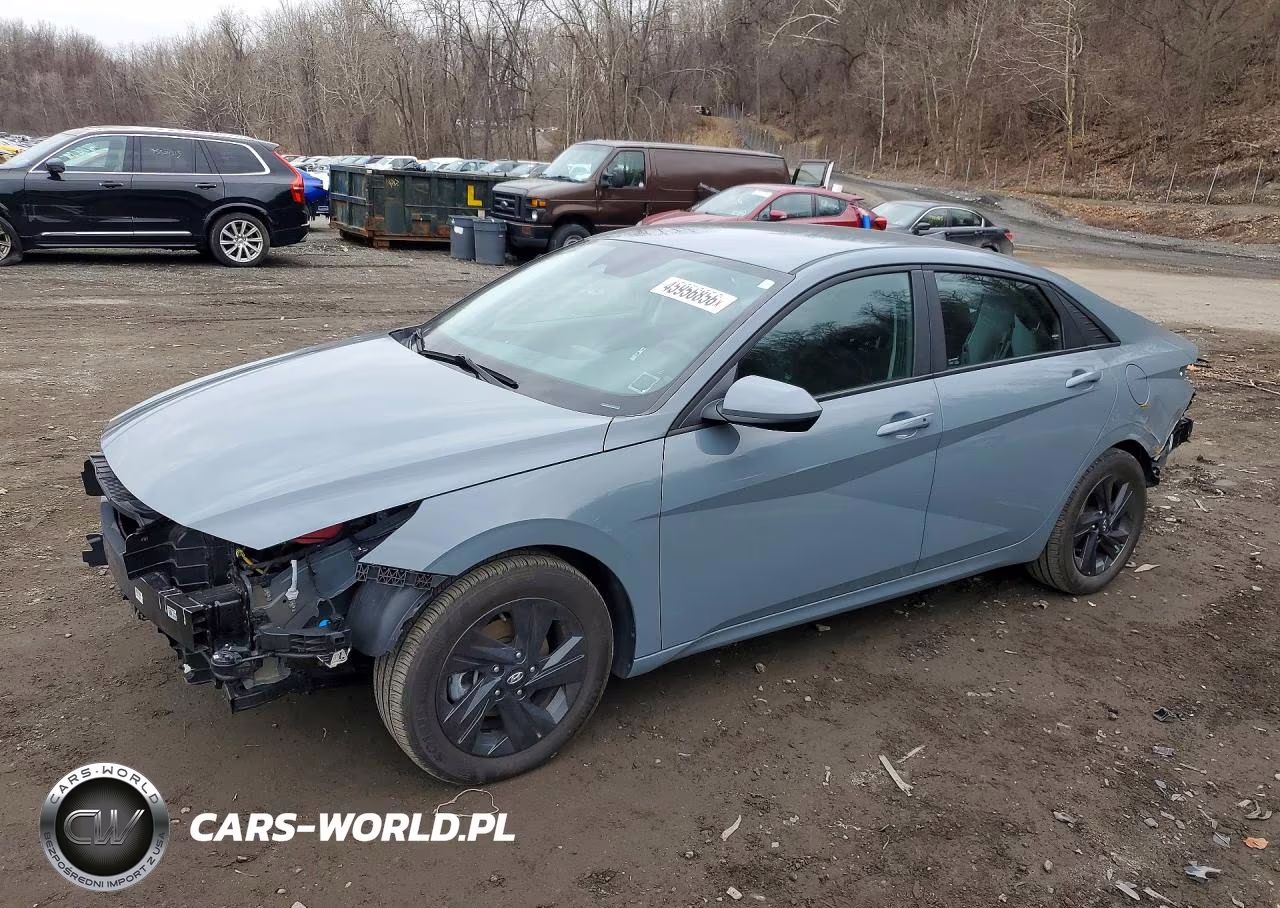 2022 Hyundai Elantra – zdjęcie 1 z 13