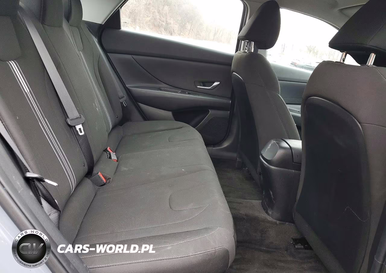 2022 Hyundai Elantra VIN:KMHLM4AJ0NU032006 - 10