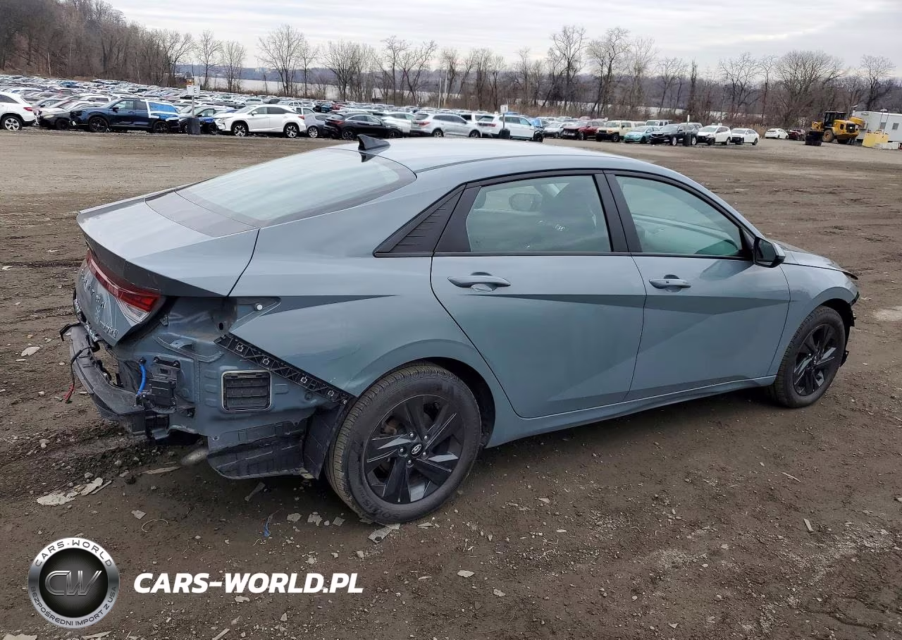 2022 Hyundai Elantra VIN:KMHLM4AJ0NU032006 - 3