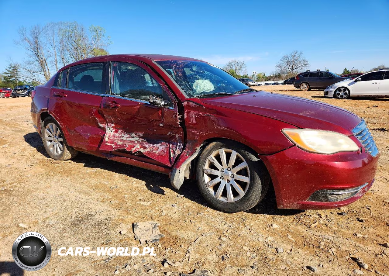 2014 Chrysler 200 Touring VIN:1C3CCBBB8EN197898 - 4