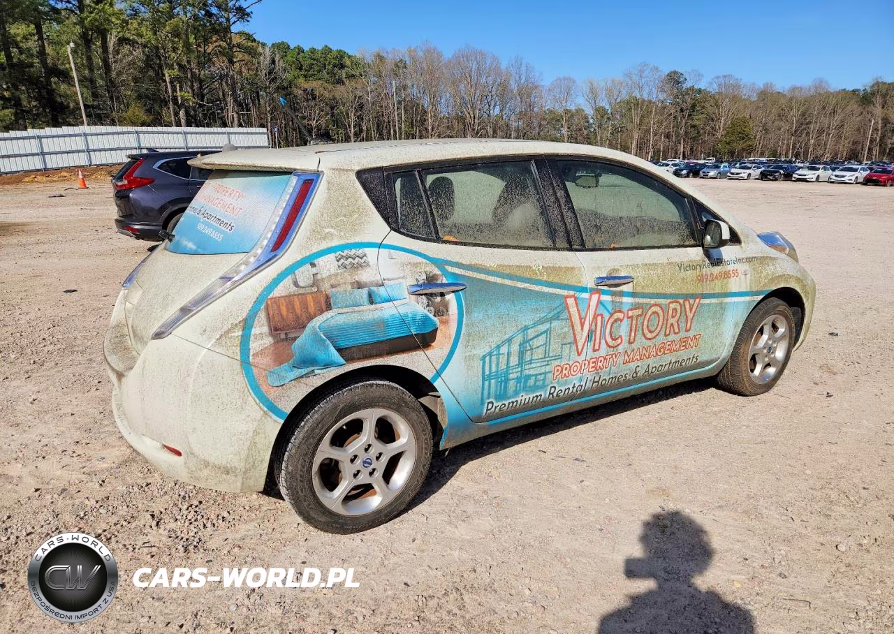 2011 Nissan Leaf VIN:JN1AZ0CP8BT008452 - 3