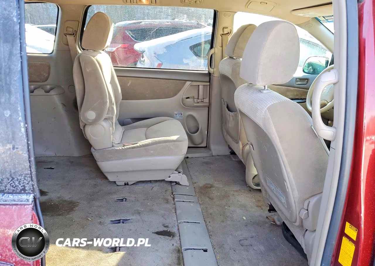 2010 Toyota Sienna Le 7-Passenger VIN:5TDKK4CC1AS299027 - 11