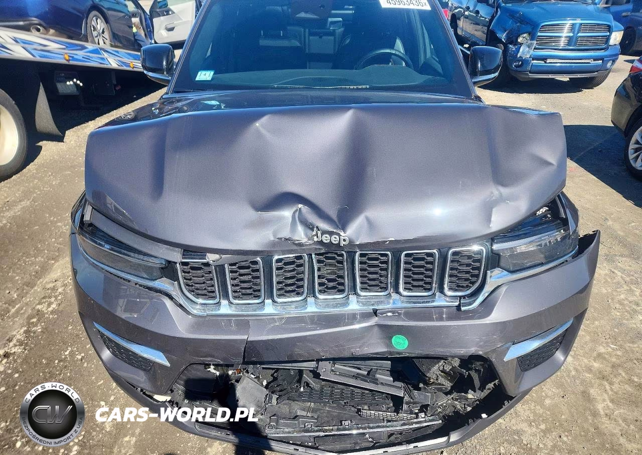 2025 Jeep Grand Cherokee Limited VIN:1C4RJHBG5S8647043 - 12