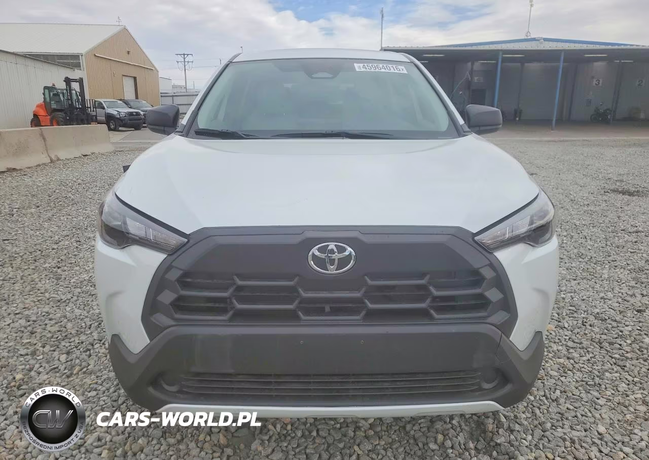 2026 Toyota Corolla Cross L VIN:7MUAAAAG1TV168773 - 5