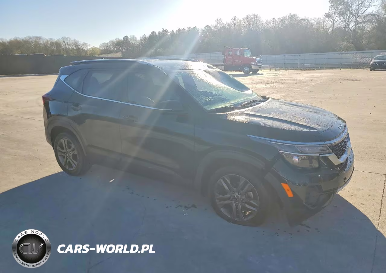 2023 Kia Seltos S VIN:KNDEU2AA4P7356241 - 4
