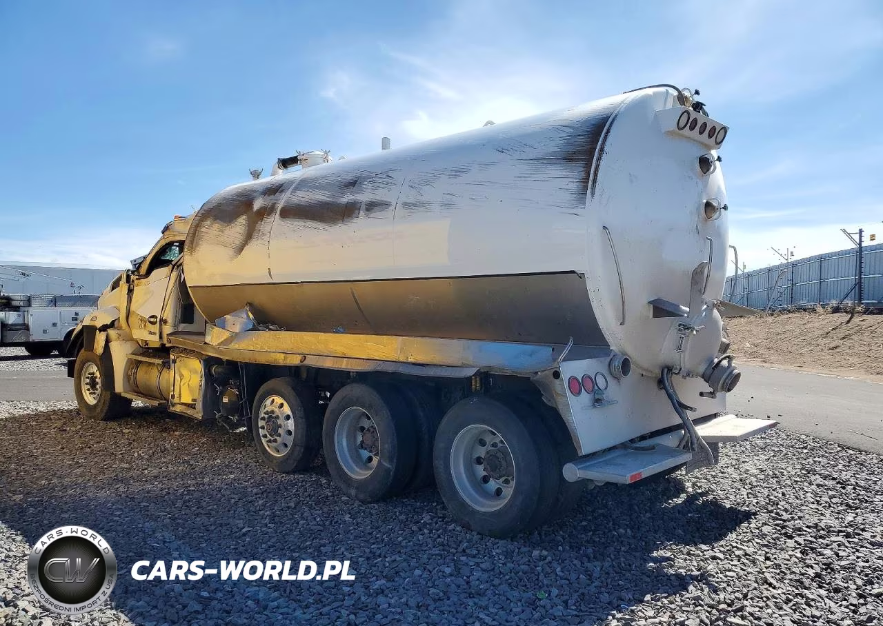 2023 Kenworth T880 Tank Truck VIN:1NKZX4EX6PJ238423 - 3