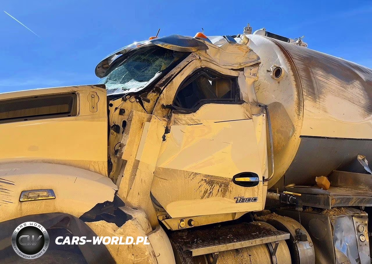 2023 Kenworth T880 Tank Truck VIN:1NKZX4EX6PJ238423 - 9