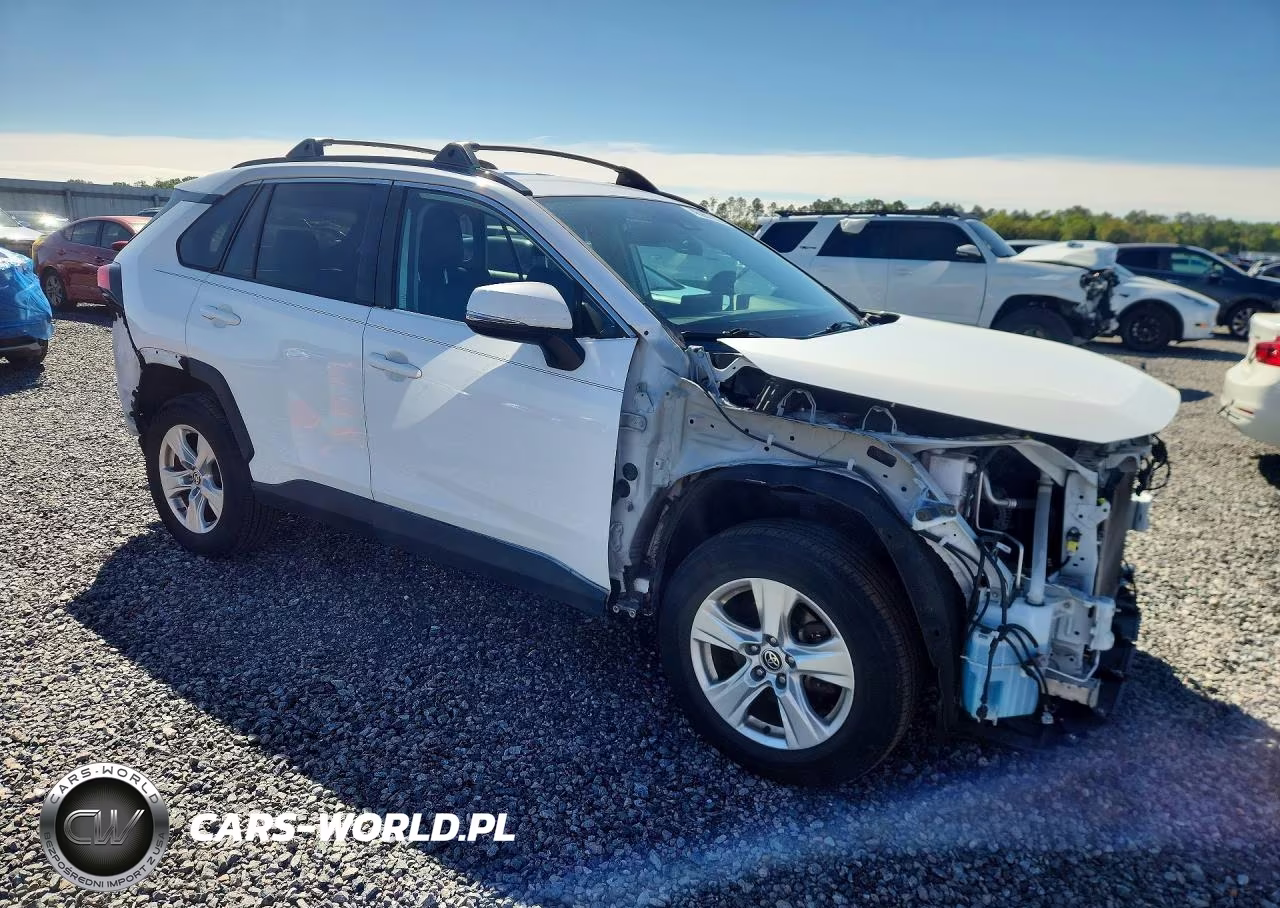 2021 Toyota Rav4 Xle VIN:2T3P1RFV1MW184952 - 4