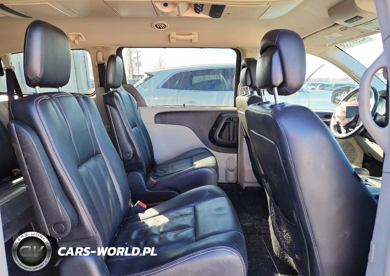 2013 Chrysler Town & Country Touring L VIN:2C4RC1CG5DR531123 - 11