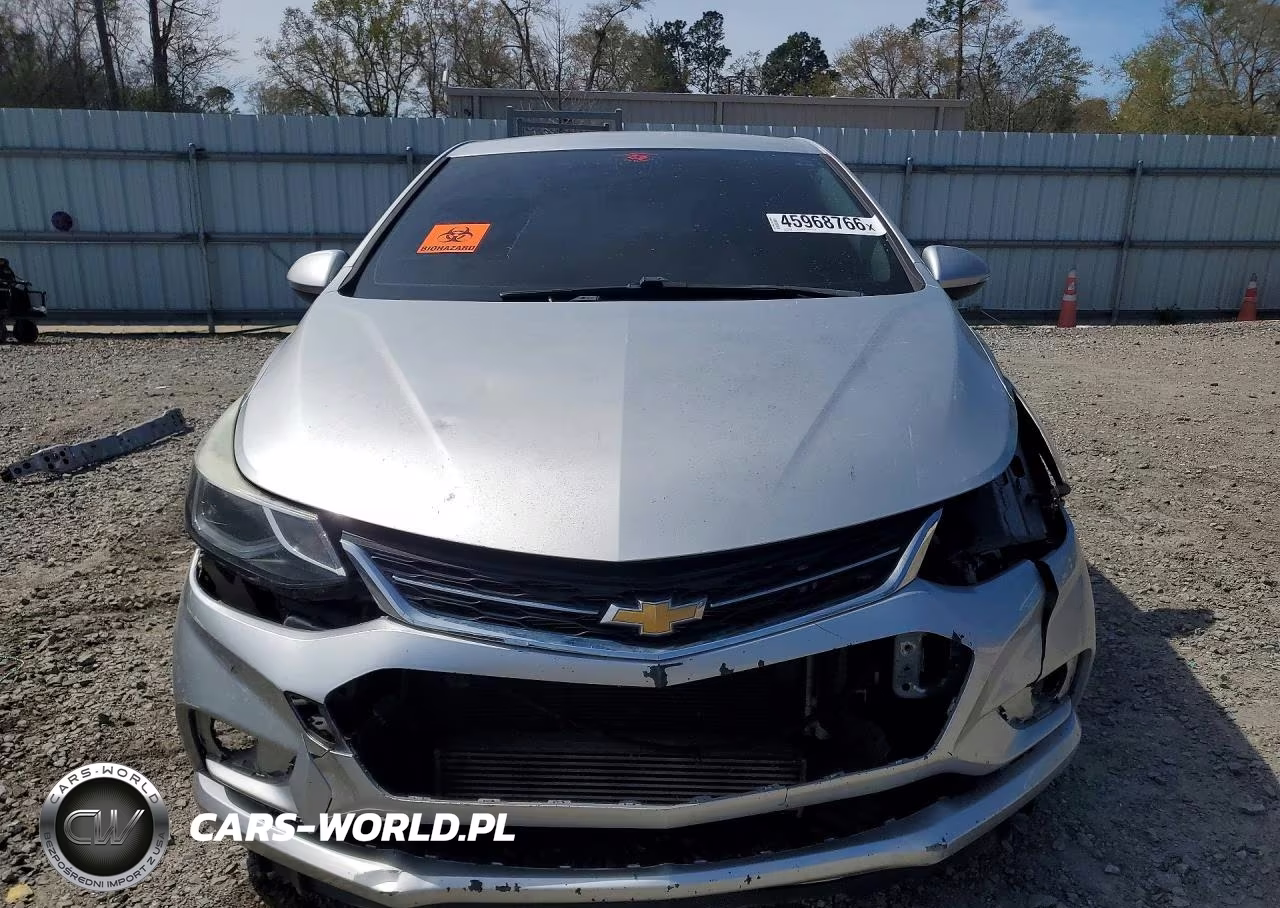 2018 Chevrolet Cruze Premier VIN:3G1BF6SM0JS597034 - 5