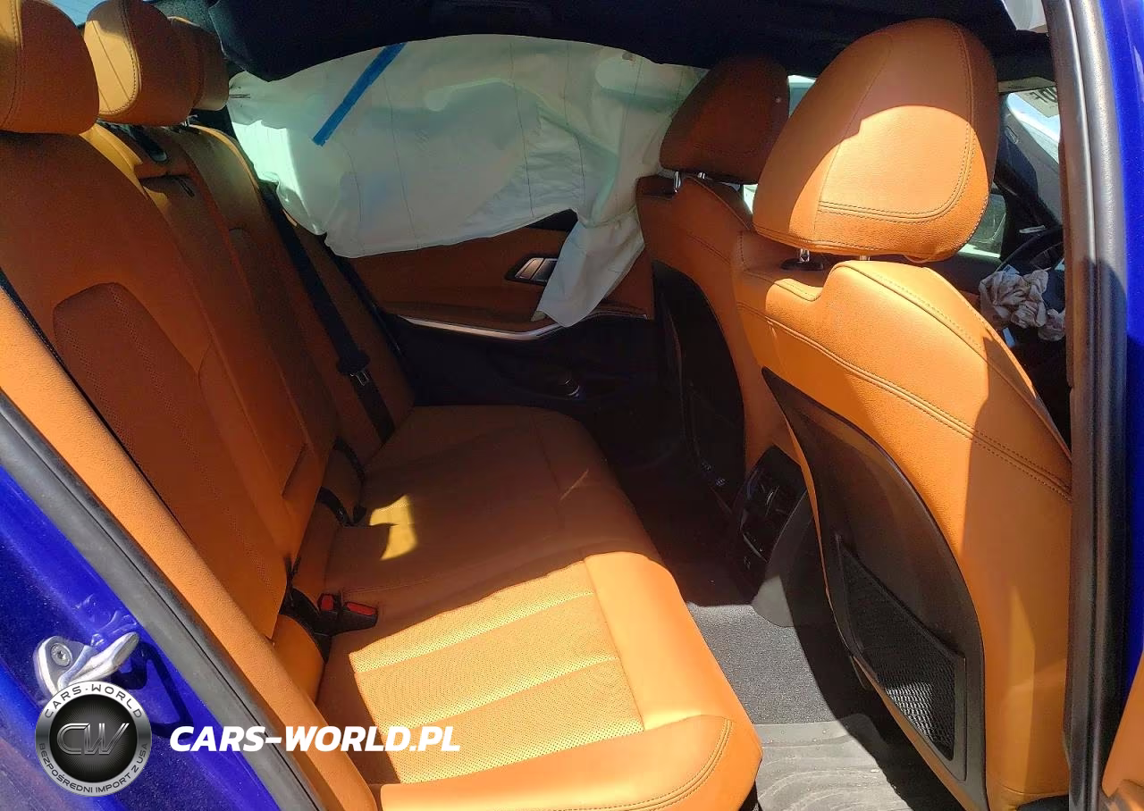 2023 BMW 330I VIN:3MW69FF09P8D71715 - 10