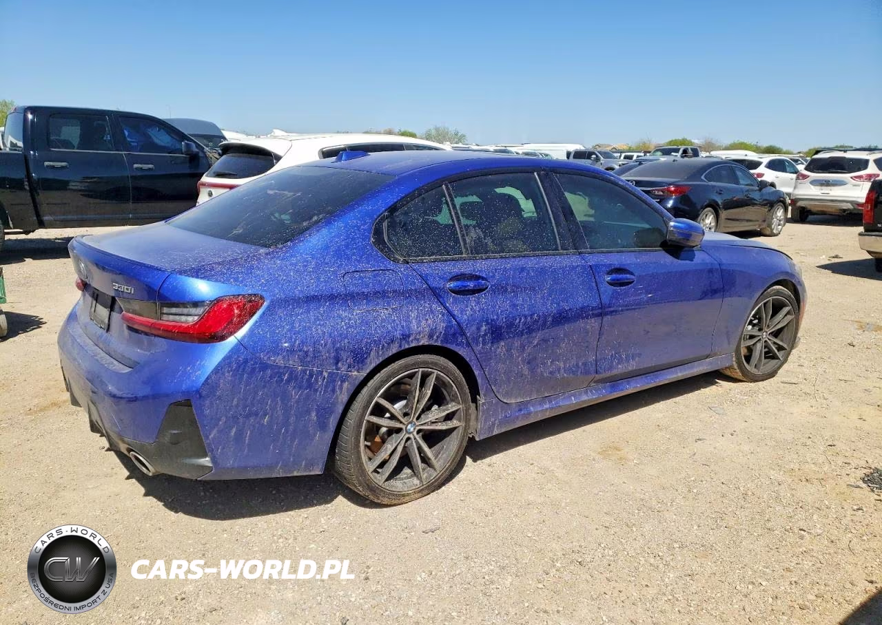 2023 BMW 330I VIN:3MW69FF09P8D71715 - 3