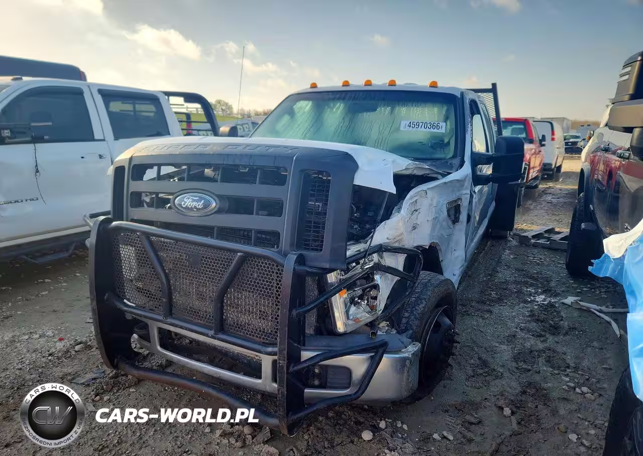 2009 Ford F350 Super Duty Flatbed Truck