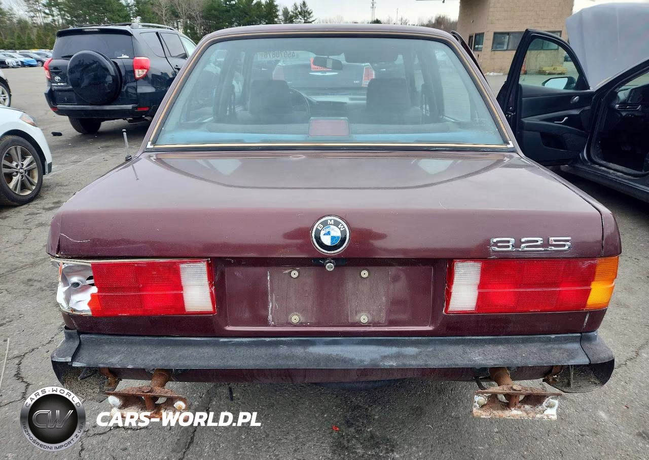 1987 BMW 325 E Automatic VIN:WBAAE6405H1706290 - 6