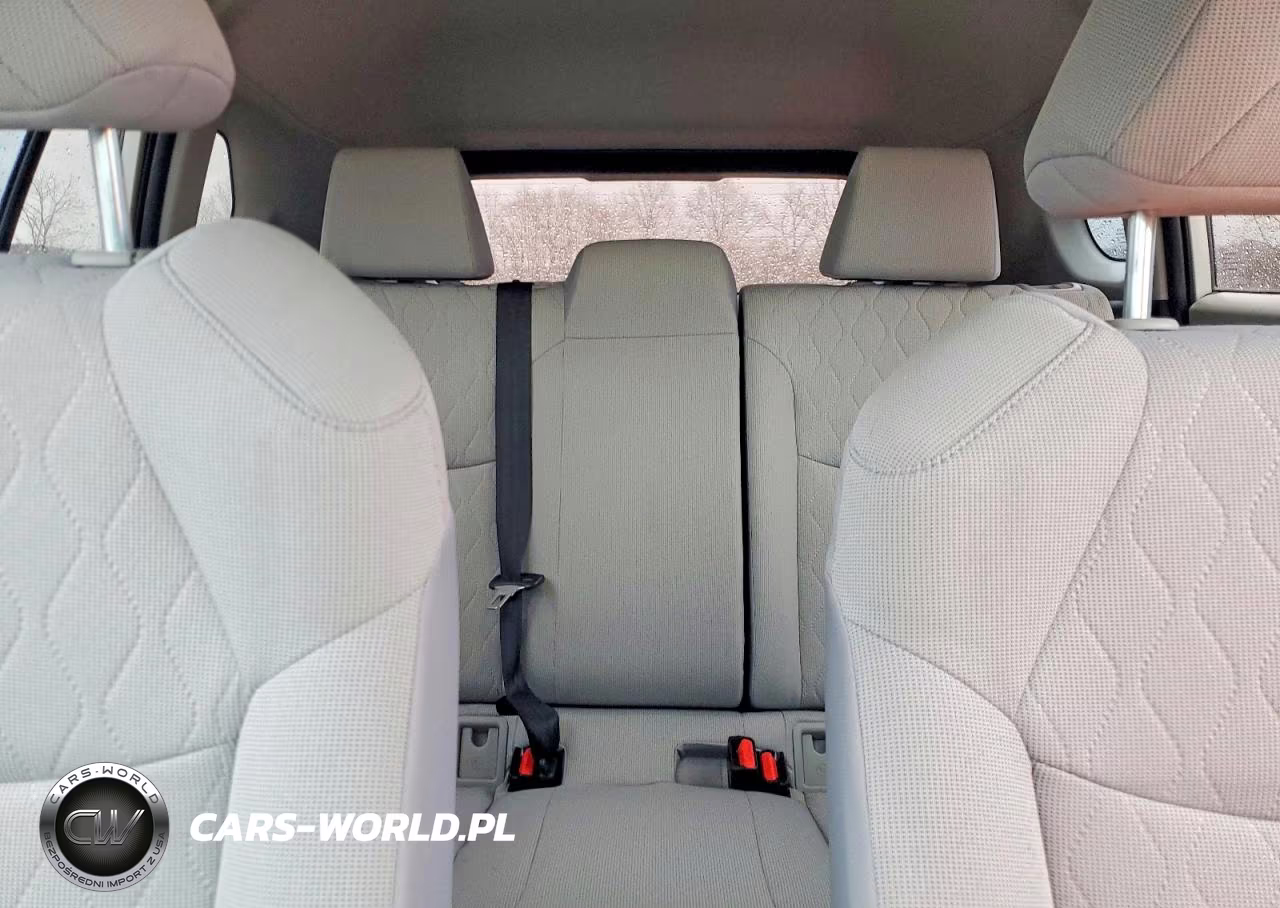2022 Toyota Corolla Cross L VIN:7MUAAABG4NV023504 - 10