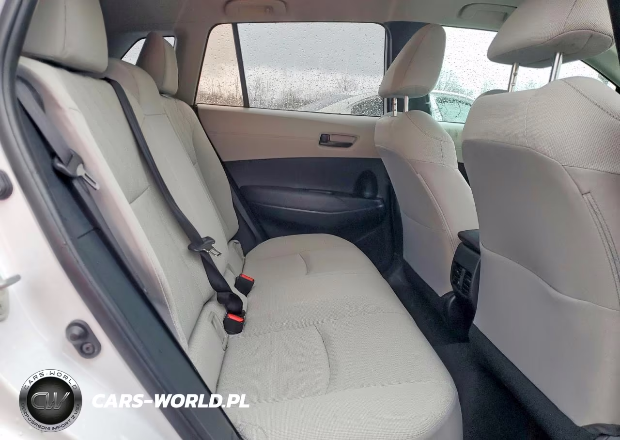 2022 Toyota Corolla Cross L VIN:7MUAAABG4NV023504 - 11