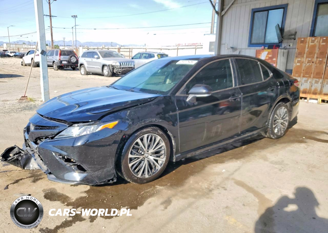 2020 Toyota Camry Se