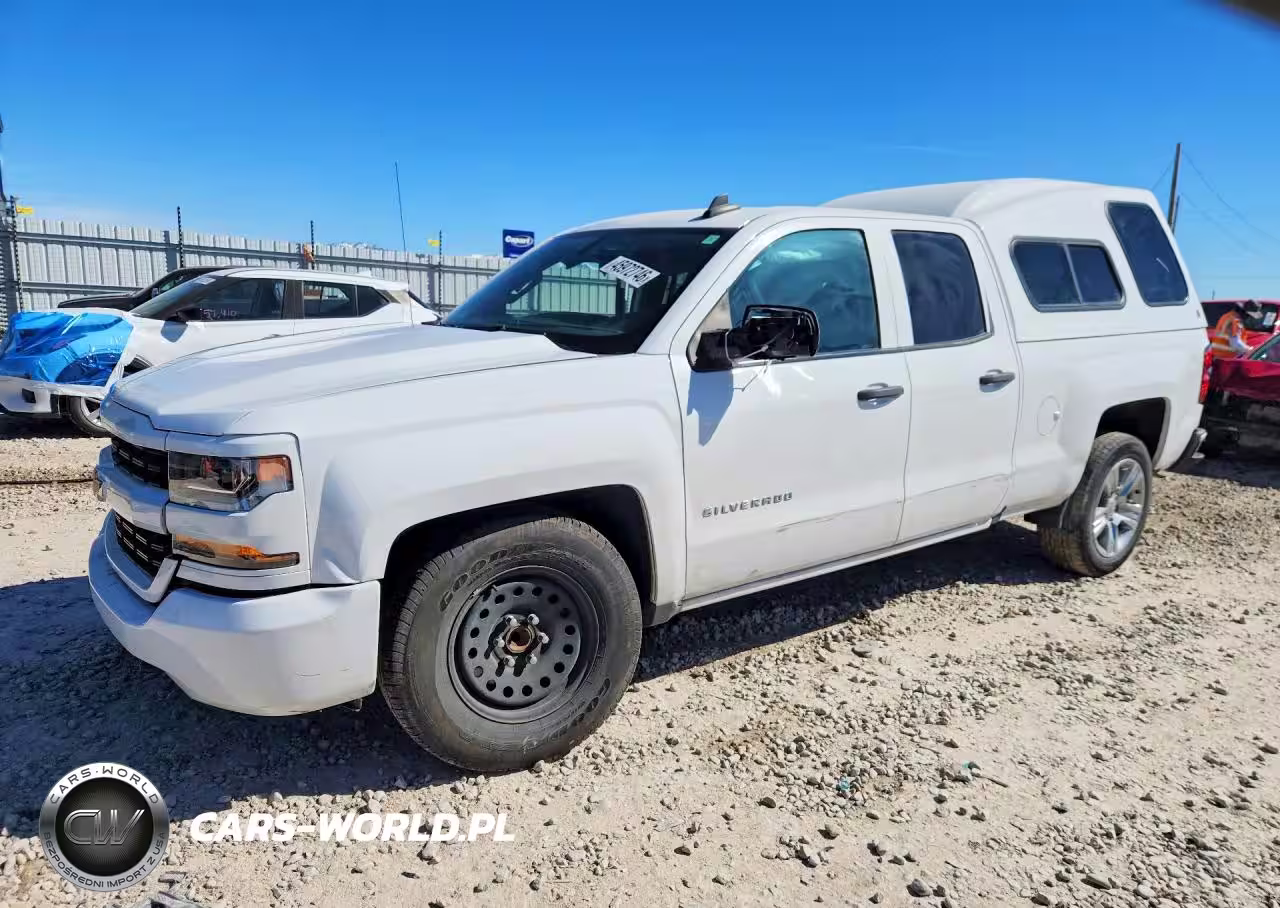 2018 Chevrolet Silverado C1500 Custom