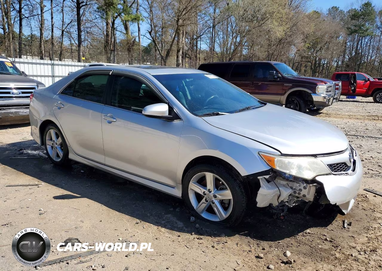 2013 Toyota Camry Se VIN:4T1BF1FK6DU247278 - 4