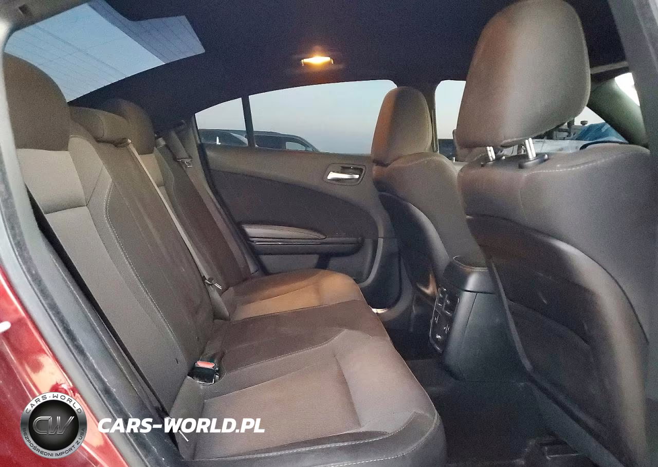 2019 Dodge Charger Sxt VIN:2C3CDXBG8KH726163 - 10
