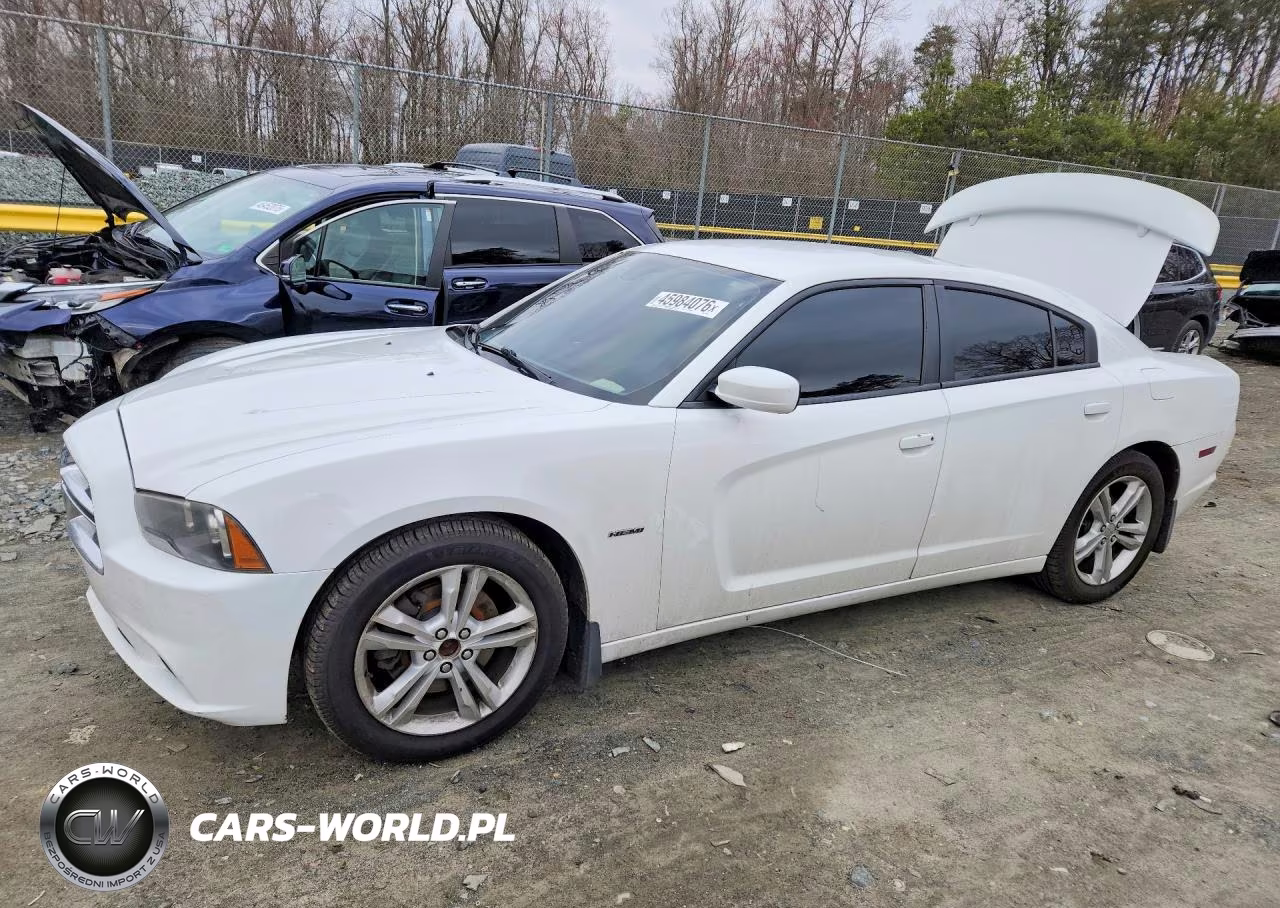 2011 Dodge Charger R