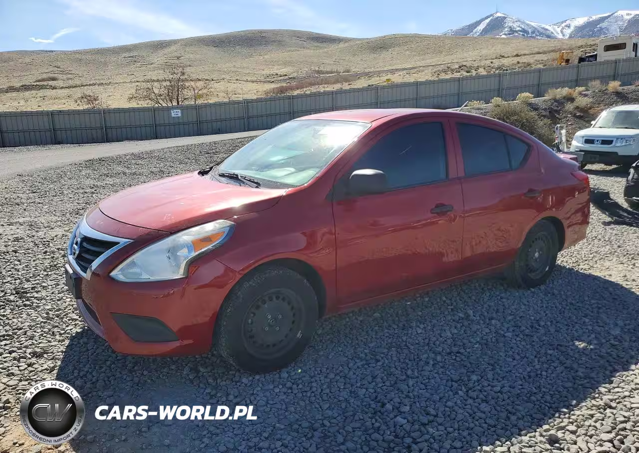 2015 Nissan Versa 1.6 S Plus