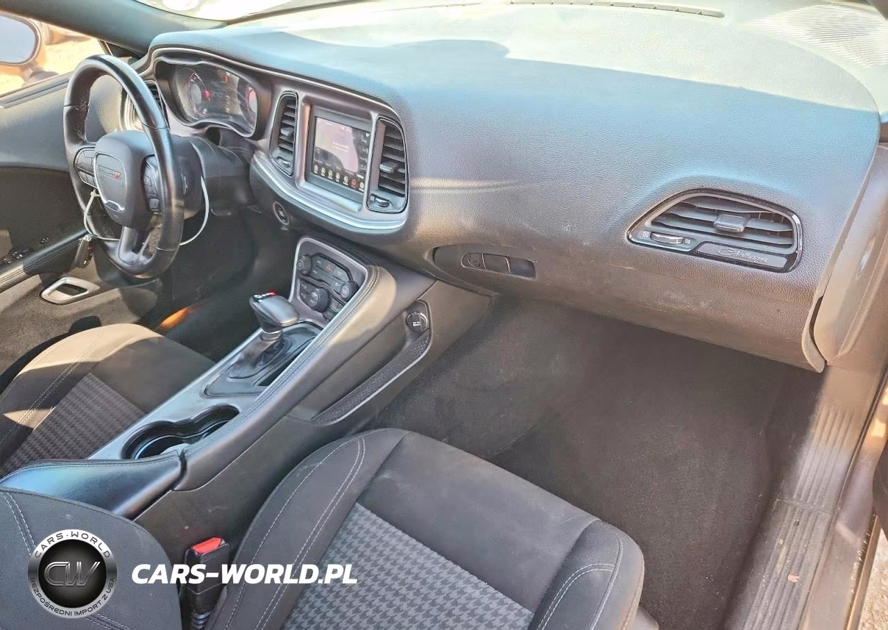 2021 Dodge Challenger Sxt VIN:2C3CDZAG8MH597342 - 8