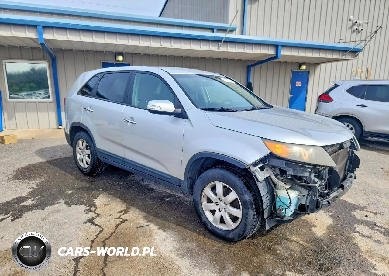 2012 Kia Sorento Lx VIN:5XYKT3A16CG203529 - 4