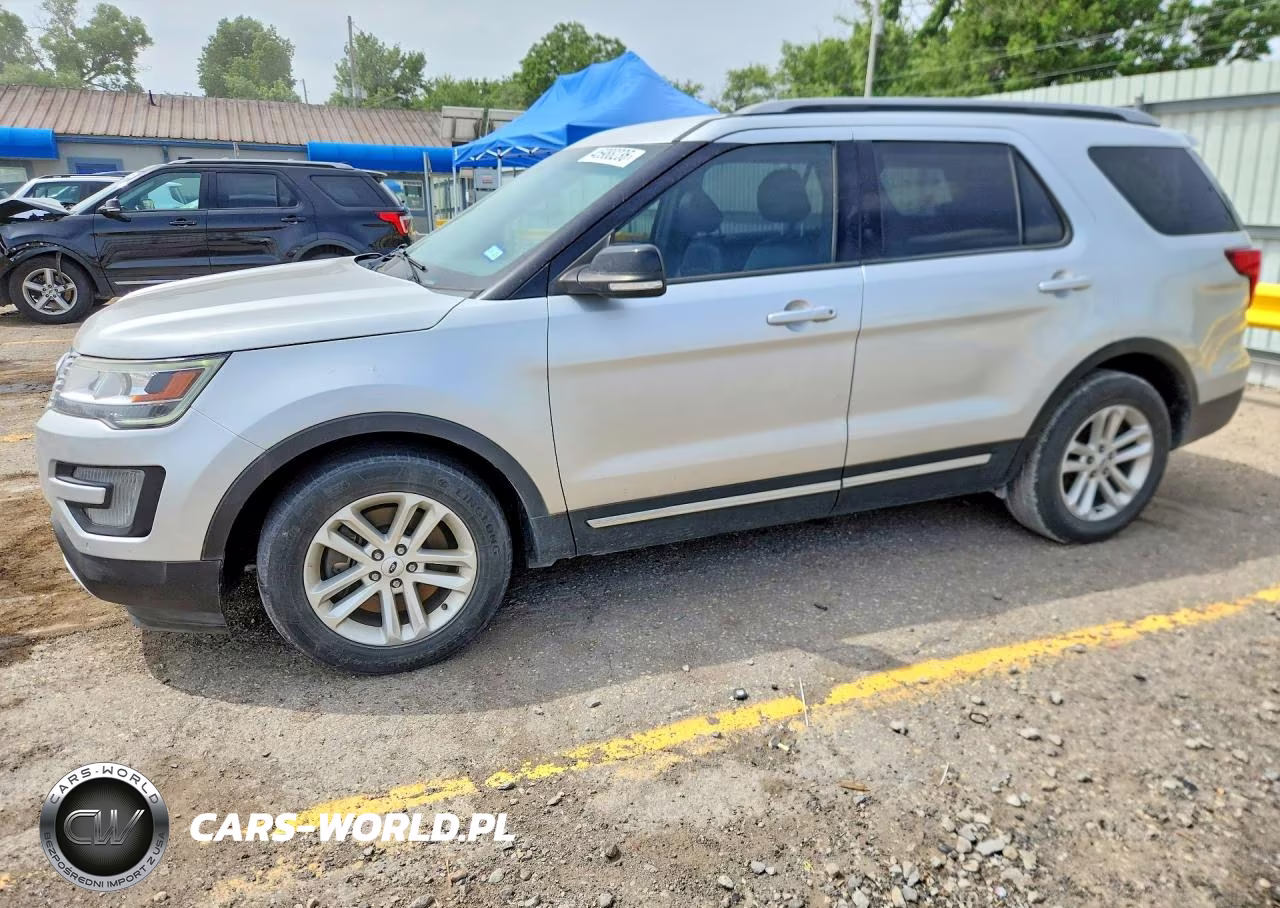 2017 Ford Explorer Xlt – zdjęcie 1 z 12