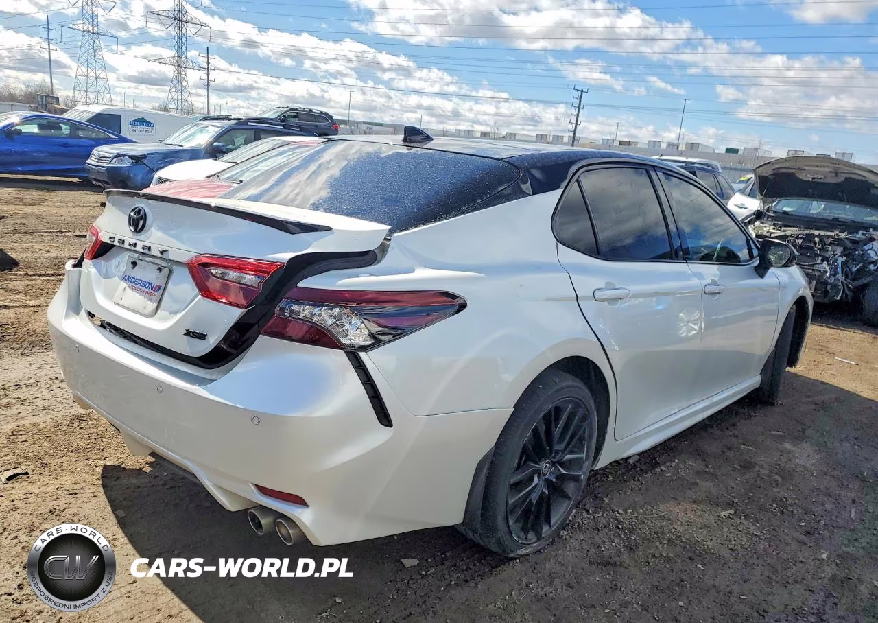 2021 Toyota Camry Xse VIN:4T1K61AKXMU414992 - 3