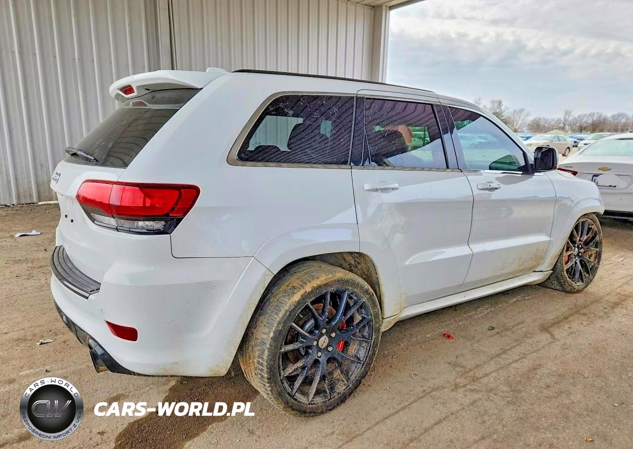 2014 Jeep Grand Cherokee Srt-8 VIN:1C4RJFDJ2EC138655 - 3