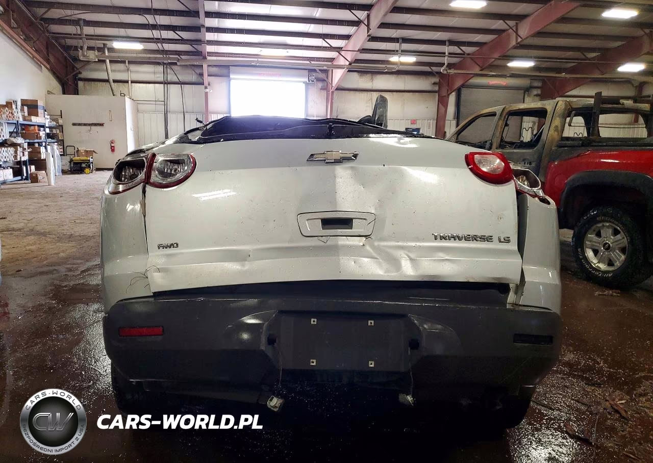2011 Chevrolet Traverse Ls VIN:1GNKVEED7BJ327597 - 6