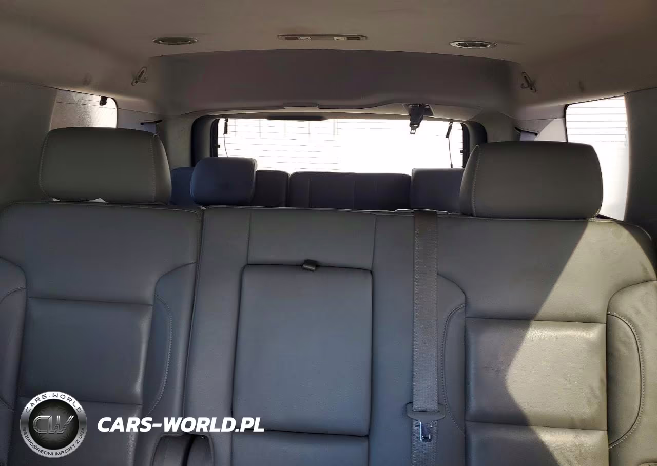 2016 Chevrolet Tahoe VIN:1GNSCBKC9GR161043 - 10