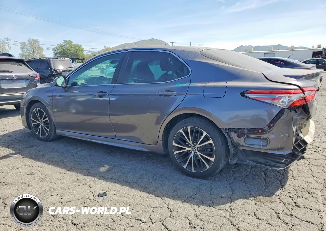 2018 Toyota Camry Se VIN:4T1B11HK4JU157070 - 2